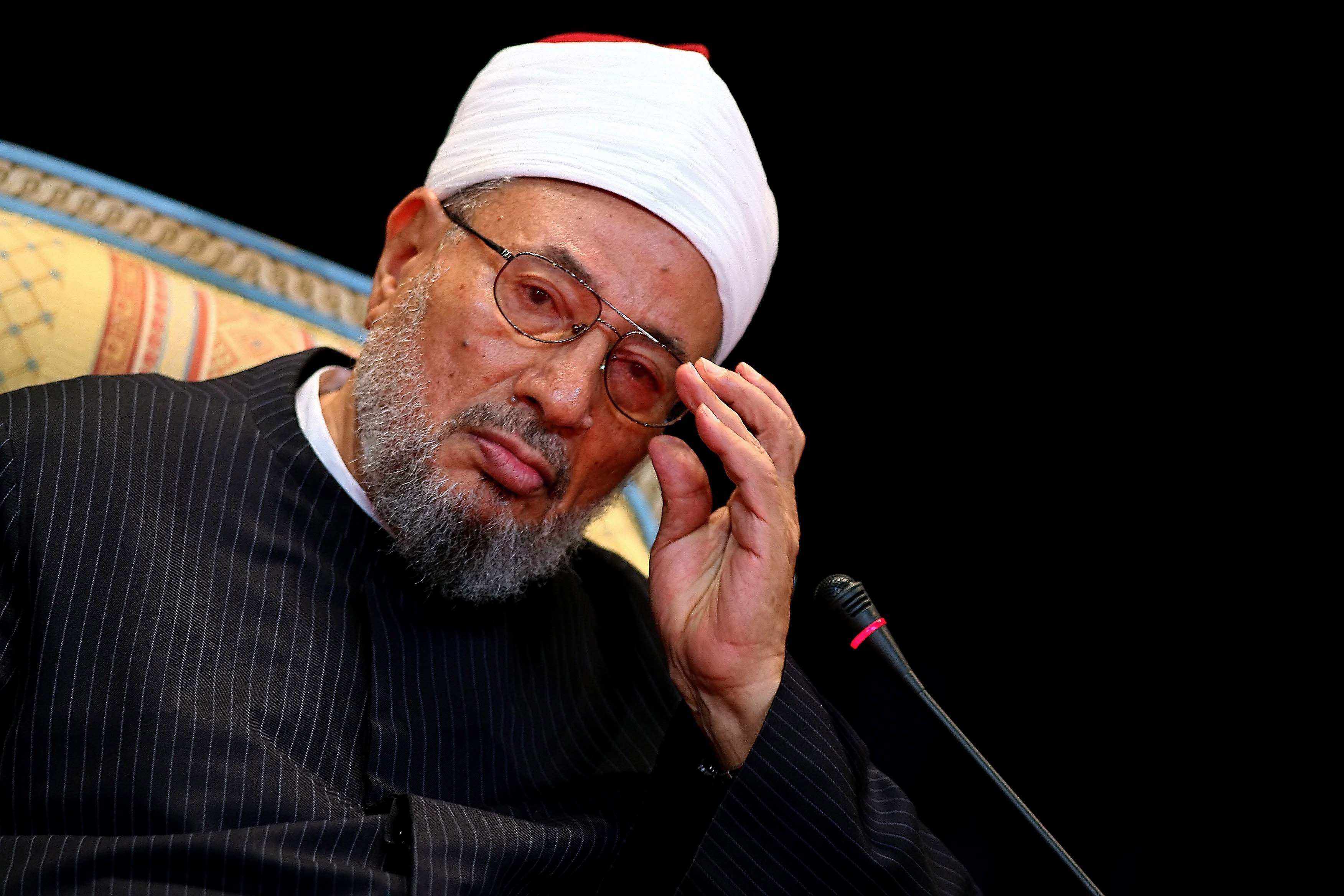 «أردوغان» ينتقد سعي مصر للقبض على «القرضاوي» عبر «الانتربول»