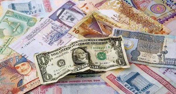 «التعاون الخليجي» يوصي بفك ارتباط العملات الخليجية بالدولار