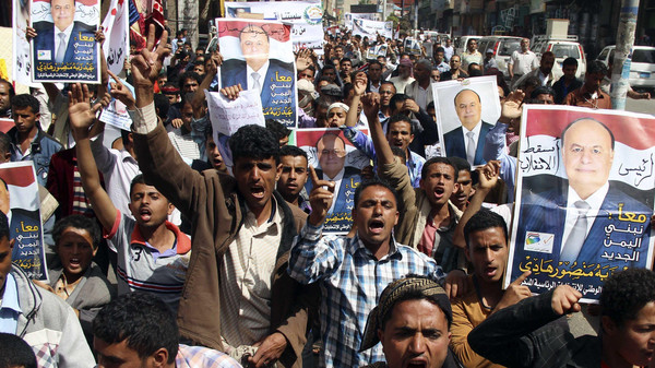 «الزياني» يؤكد استمرار الدعم الخليجي لـ«هادي» وسفراء «التعاون» سيمارسون مهامهم من عدن