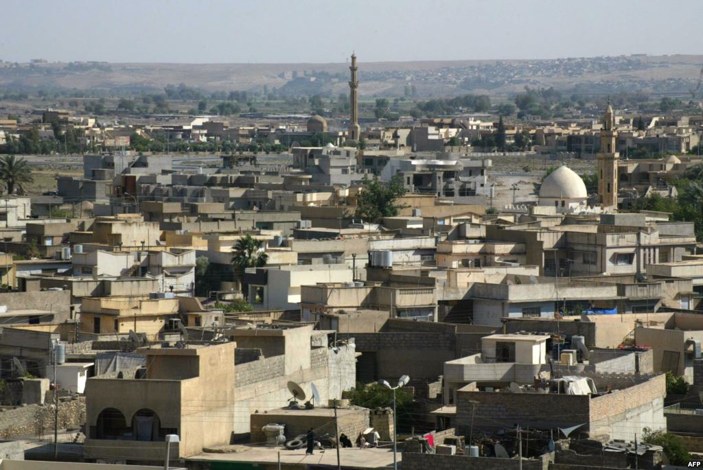 منشورات تسقط على سكان الموصل: قواتكم المسلحة على الأبواب