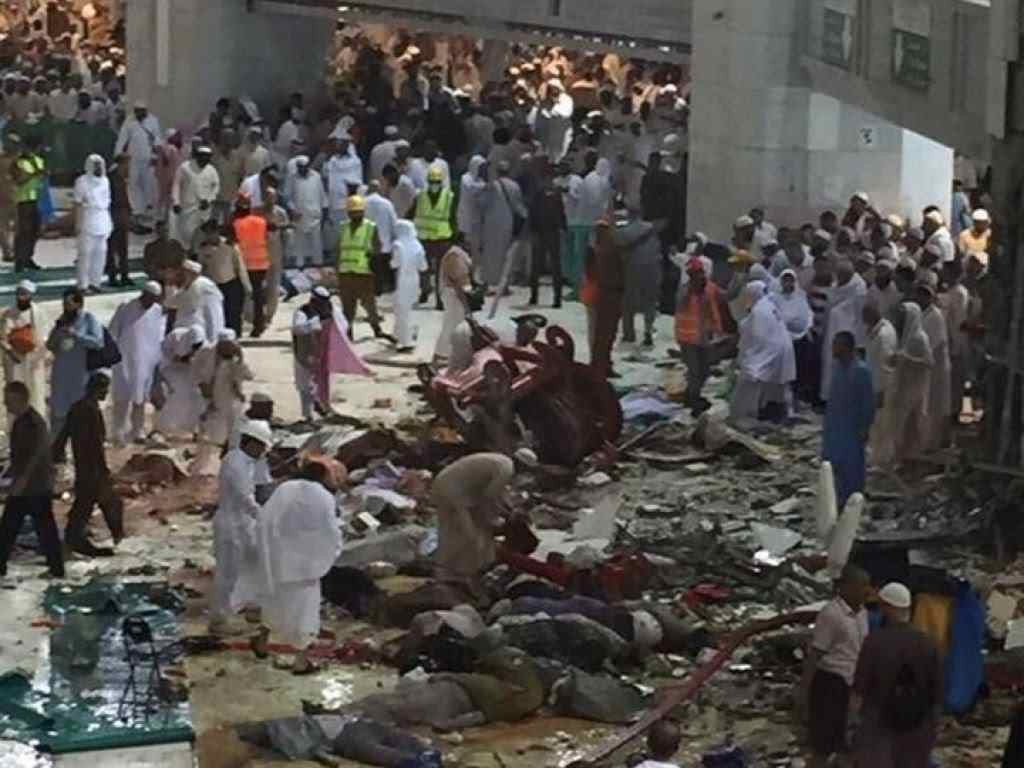 ارتفاع ضحايا حجاج إيران إثر سقوط رافعة الحرم المكي إلى 11 قتيلا