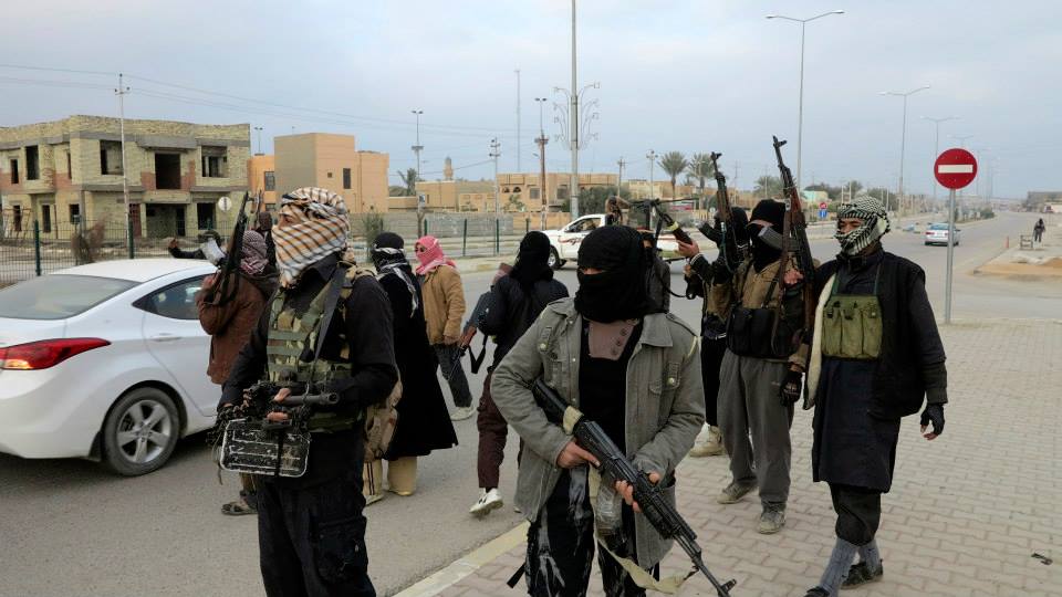 ضابط عراقي: «البغدادي» أمر بسحب قيادات «الدولة الإسلامية» من الأنبار
